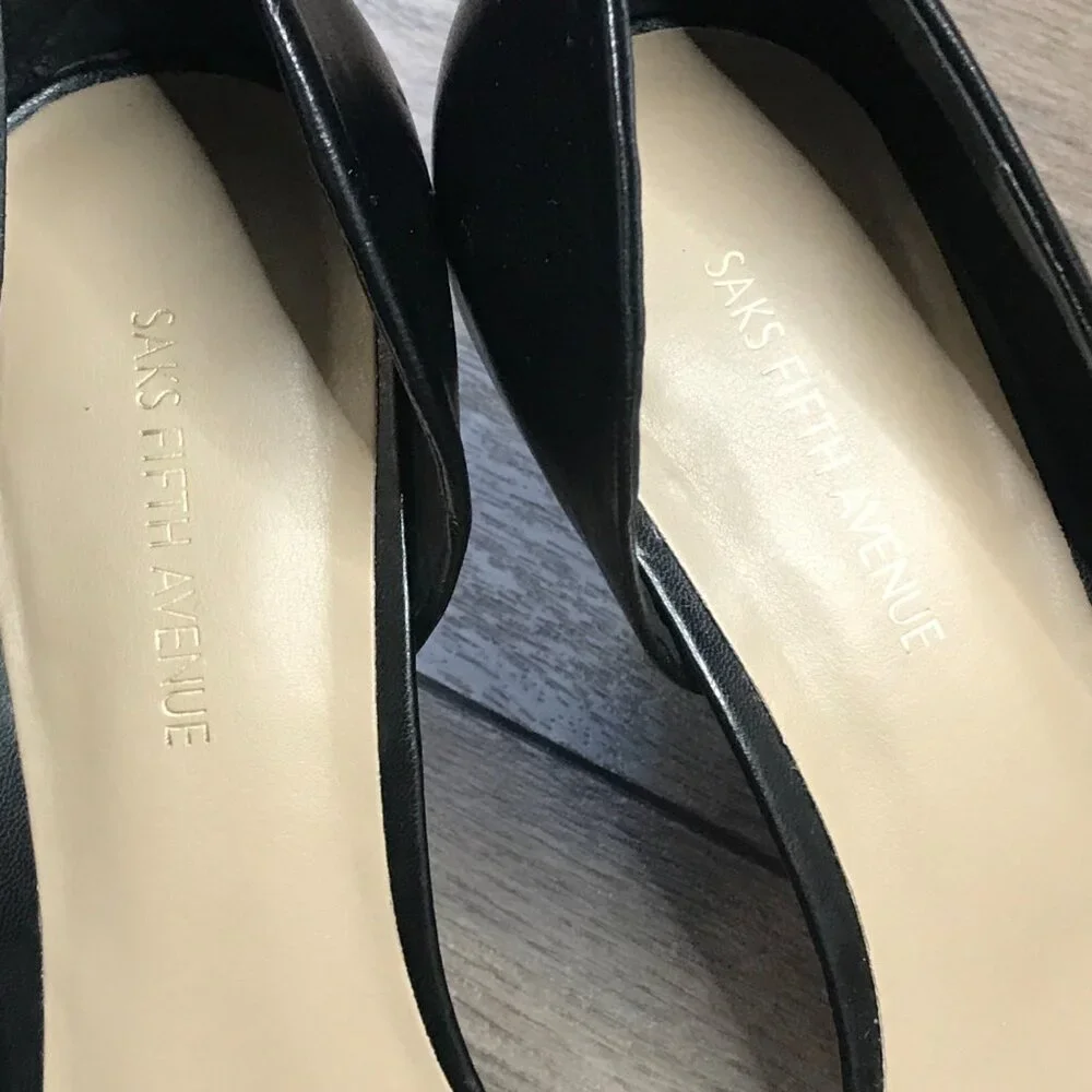Saks Fifth Avenue Black Nettie Heels Women's Size 8M‎ Leather Classic Mid Height